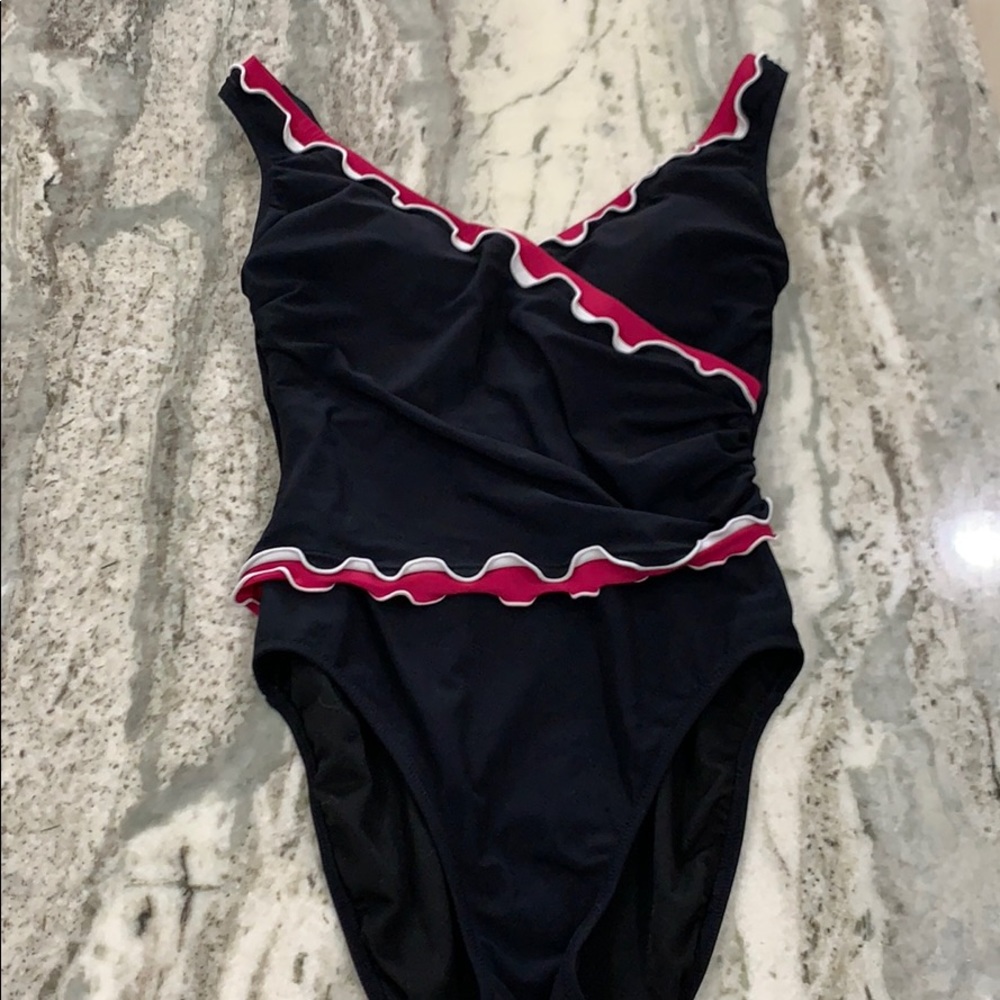 Gottex Profile one piece slimming swimsuit